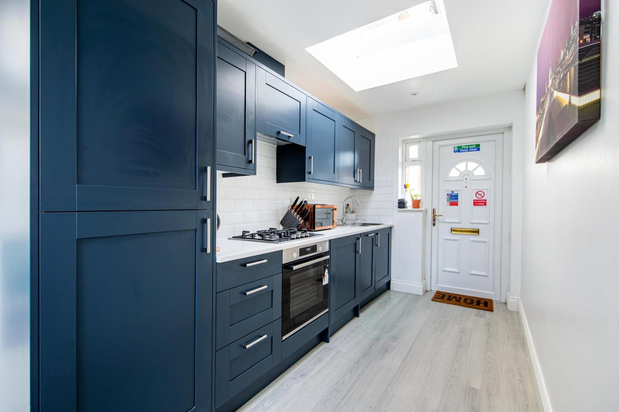 Cosy 1 Bed Apartment With Free Parking Close To Underground Station Zone 2 For Quick Access To Central London Up To 5 Guests Kültér fotó