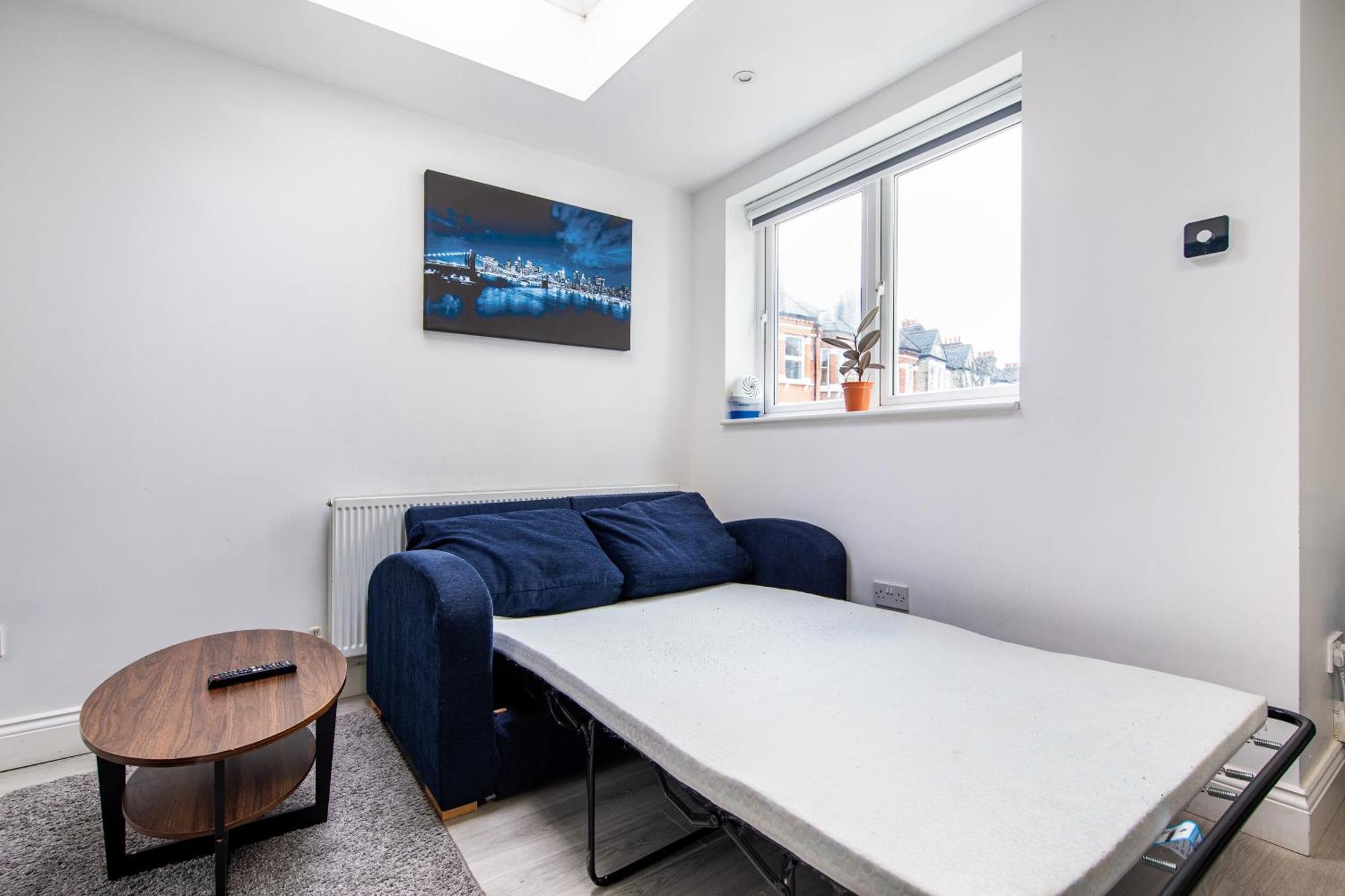 Cosy 1 Bed Apartment With Free Parking Close To Underground Station Zone 2 For Quick Access To Central London Up To 5 Guests Kültér fotó