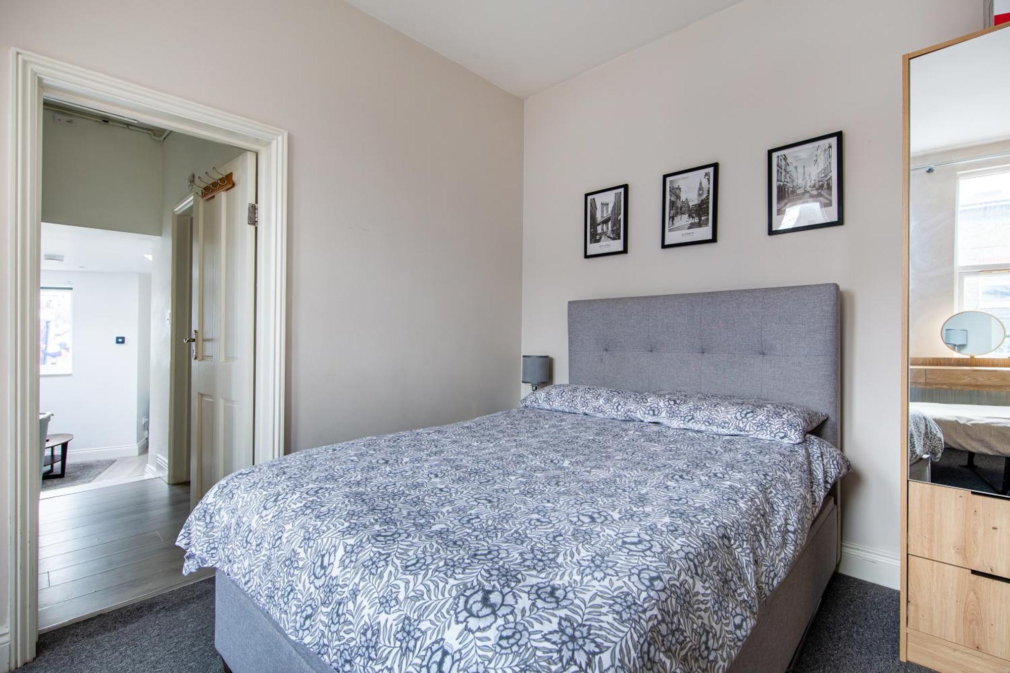 Cosy 1 Bed Apartment With Free Parking Close To Underground Station Zone 2 For Quick Access To Central London Up To 5 Guests Kültér fotó