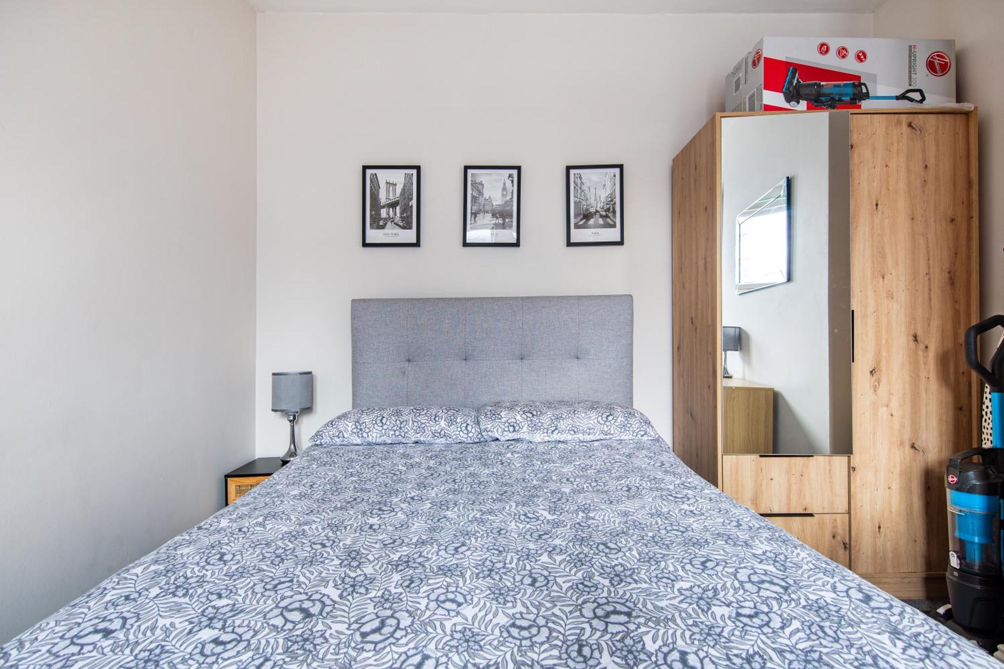 Cosy 1 Bed Apartment With Free Parking Close To Underground Station Zone 2 For Quick Access To Central London Up To 5 Guests Kültér fotó